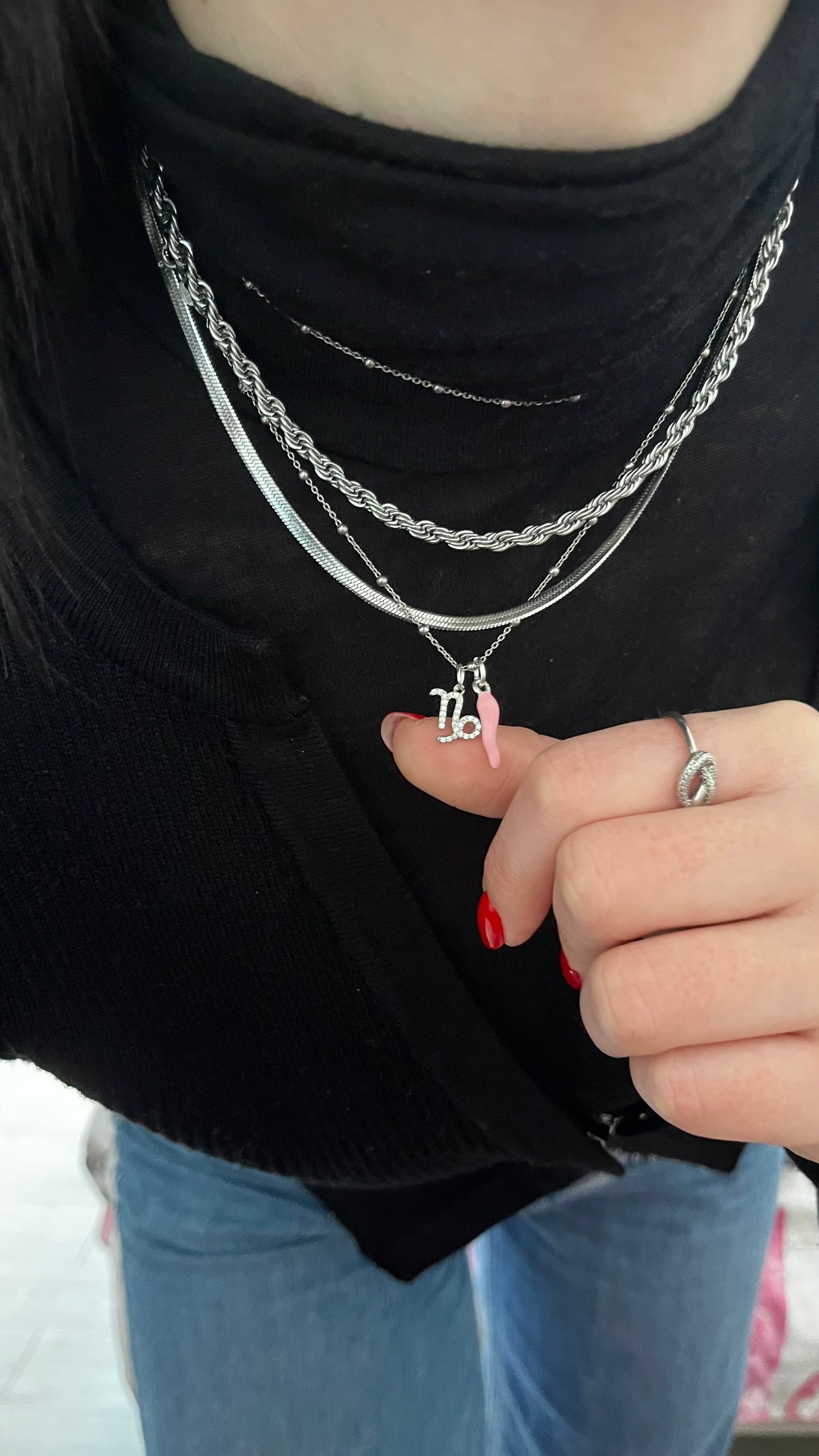 collana acciaio regolabile, collana dorata pelle chiara, collana fashion donna