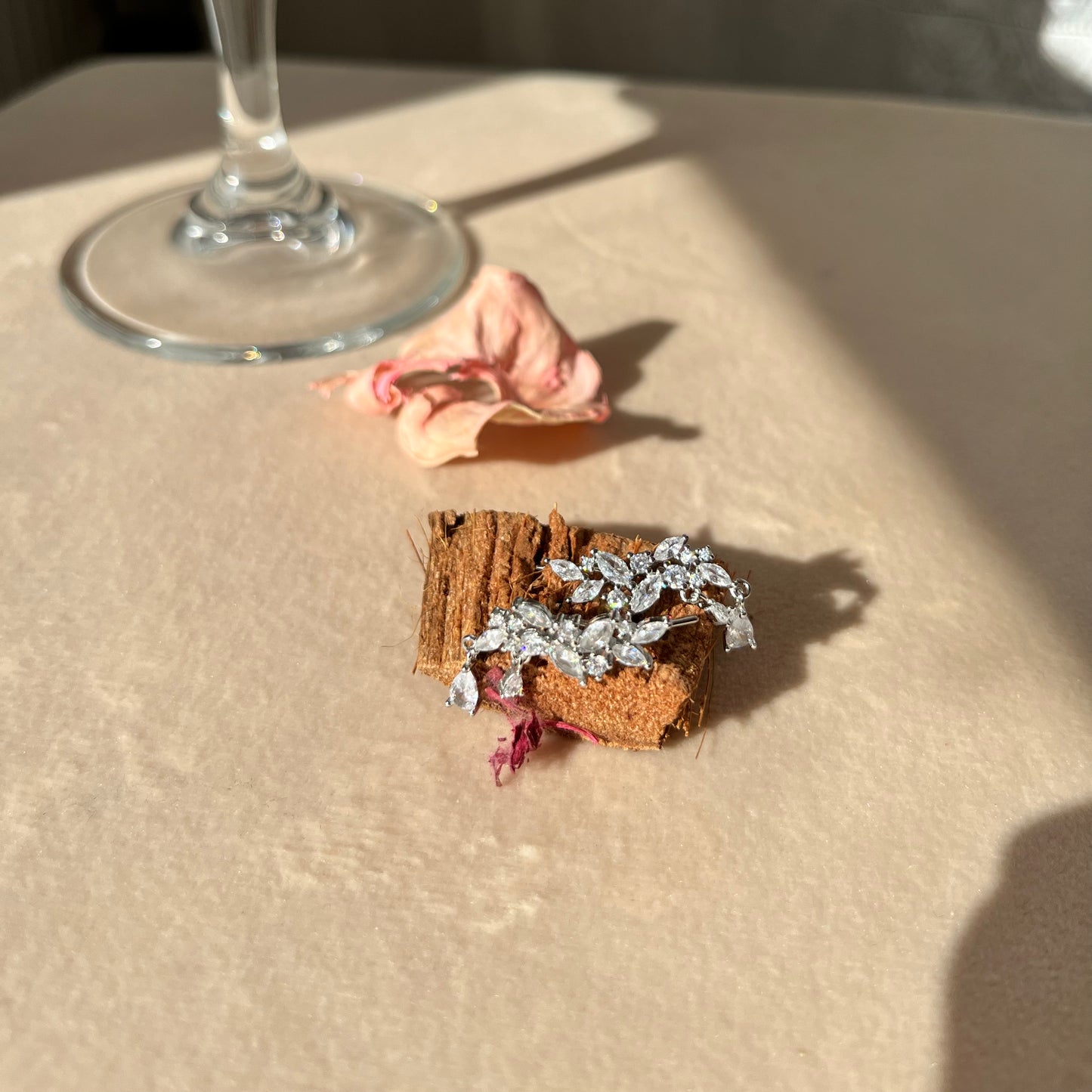 Ear cuff zirconi