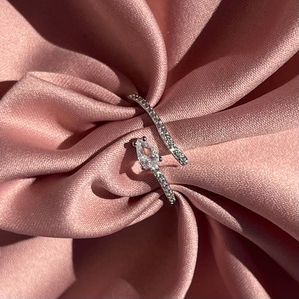 Anello semi intrecciato