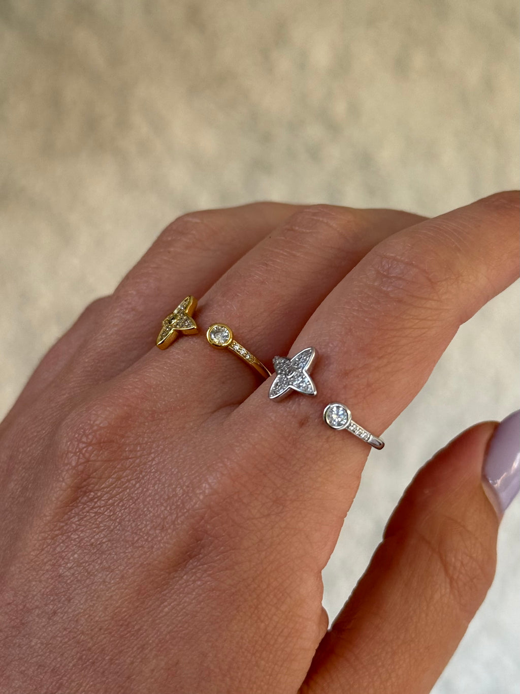 Anello Fiore luminoso