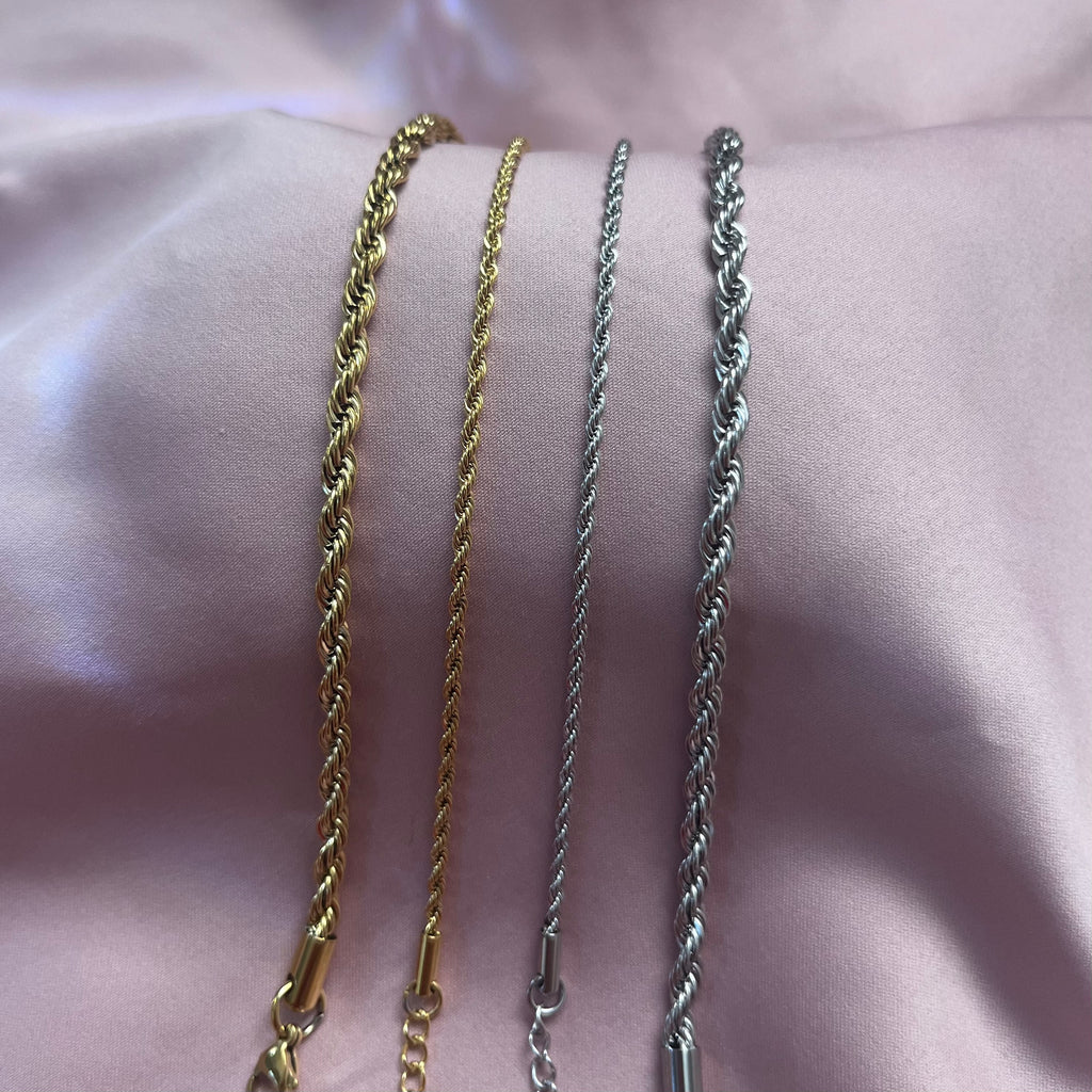 Bracciale torchon in acciaio inossidabile da 2mm e 4mm, misura regolabile (17 cm + 3 cm di estensione), design intrecciato.