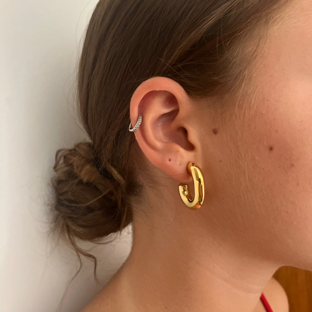 rimo piano sul design bombato.