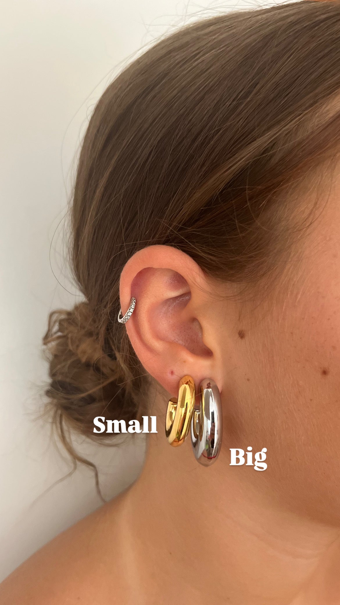 Vista indossata per mostrare effetto luminoso.