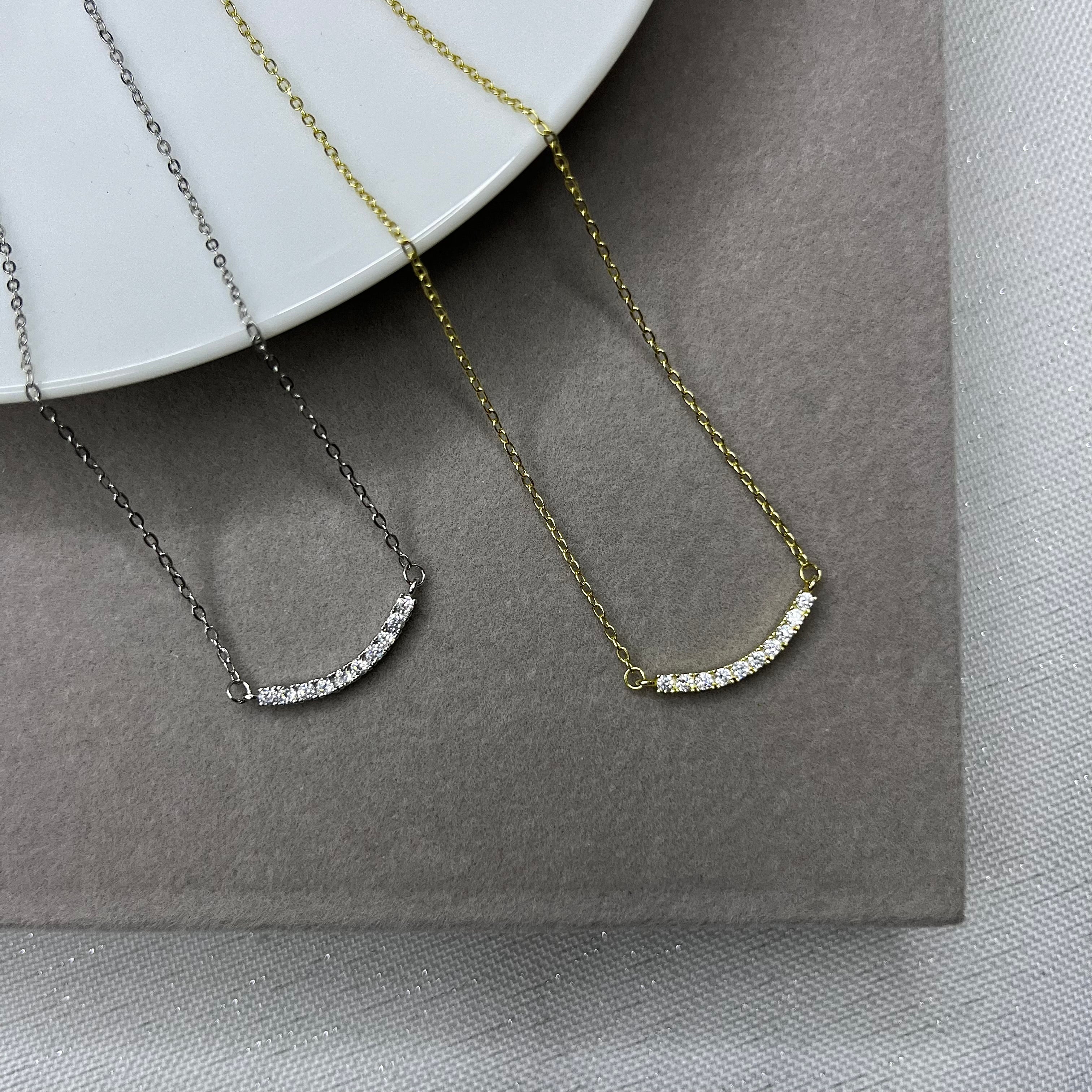 Collana completa con charm Smile.