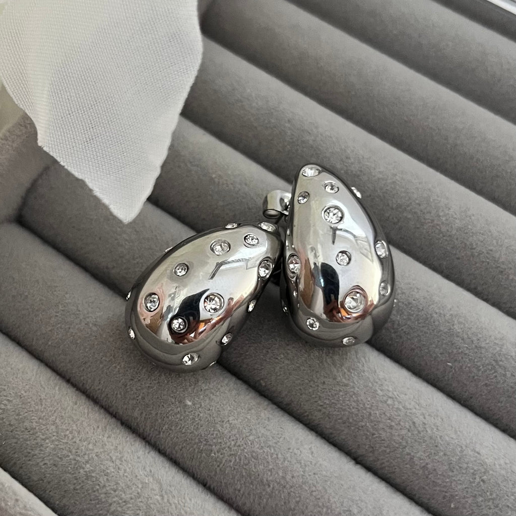 orecchini-goccia-strass-dettaglio