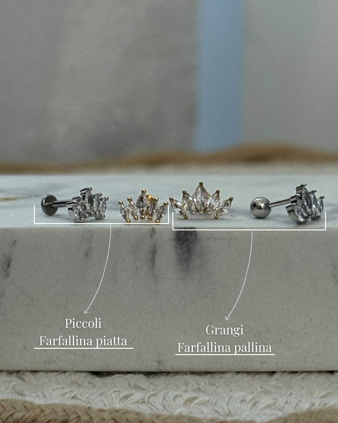 Piercing corona indossato da donna su lobo o cartilagine