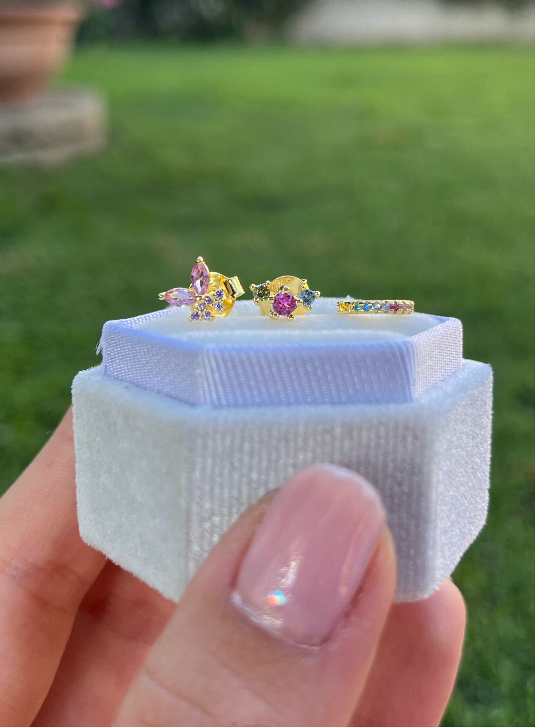 Set completo di 3 orecchini.